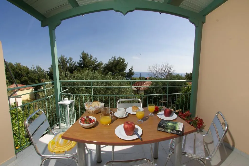Maria Apartments Lourdata  Aparthotel Lourdata (Kefalonia)